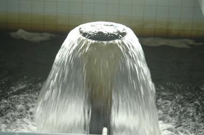 Pigią energiją siūlo išgauti iš vandens
