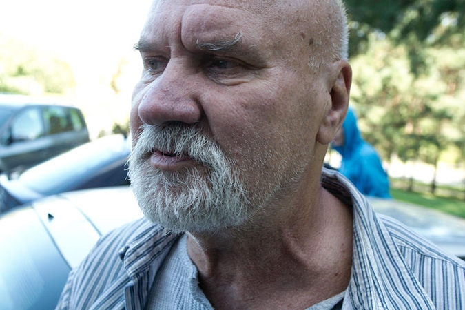 Aktorius namo atsivežė sprogmenį ir iškvietė policiją