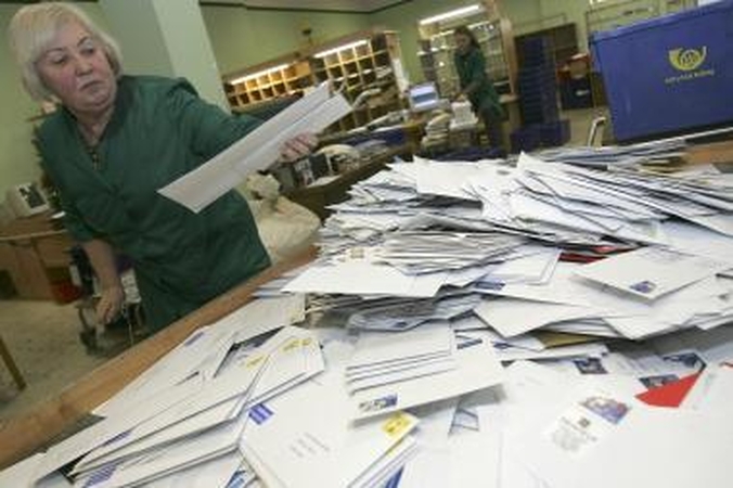 Lietuvos pašto vadovai nesikratė kyšių - teismo dalyviai 
