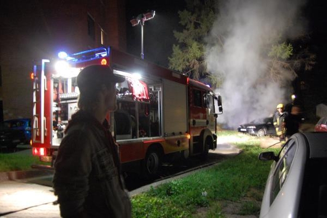 Giruliuose sudegė mikroautobusas 