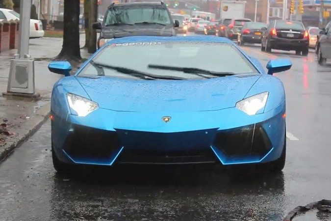 „Lamborghini Aventador“ - ir 17-metei amerikietei „Lamborghini“