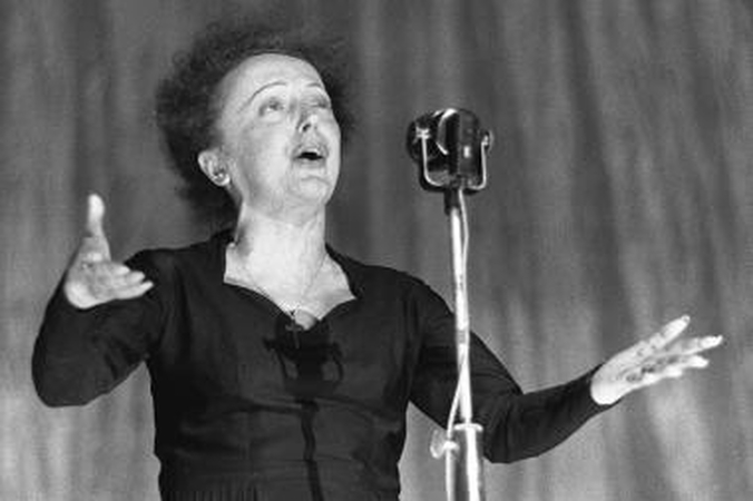 Išskirtinis pirmadienio vakaras su E.Piaf dainomis