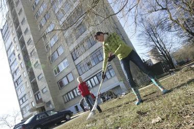 Miestą švarina talkininkai