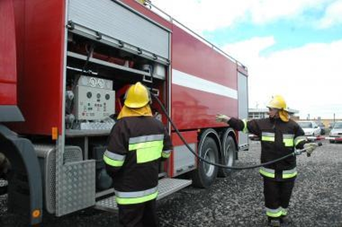 Dėl gaisro sustabdyta asfalto gamyba 