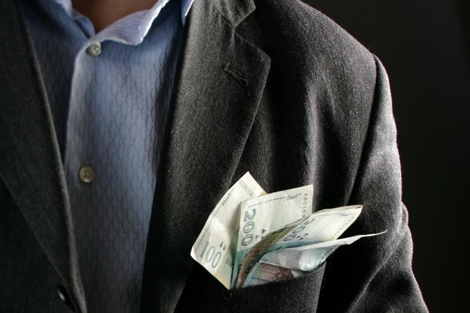 Lietuvos advokatūra: valstybė advokatams įsiskolinusi per milijoną Lt