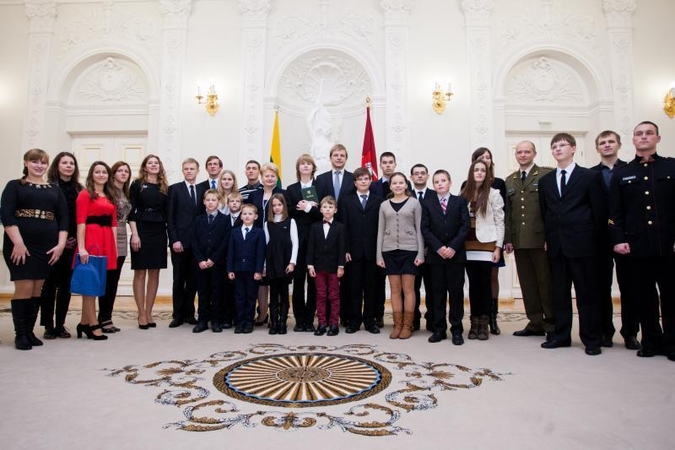 Tarp Konstitucijos egzamino laureatų – ir Kauno moksleivis