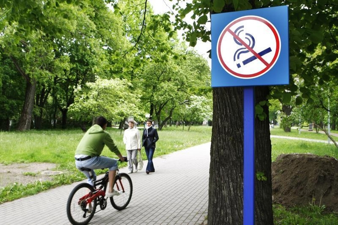 Klaipėdoje rūkantiems nepilnamečiams teks mokėti baudas