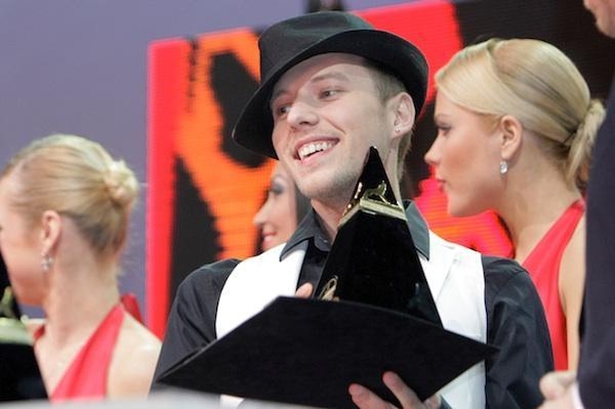 Sasha Son pristatė vaizdo klipą