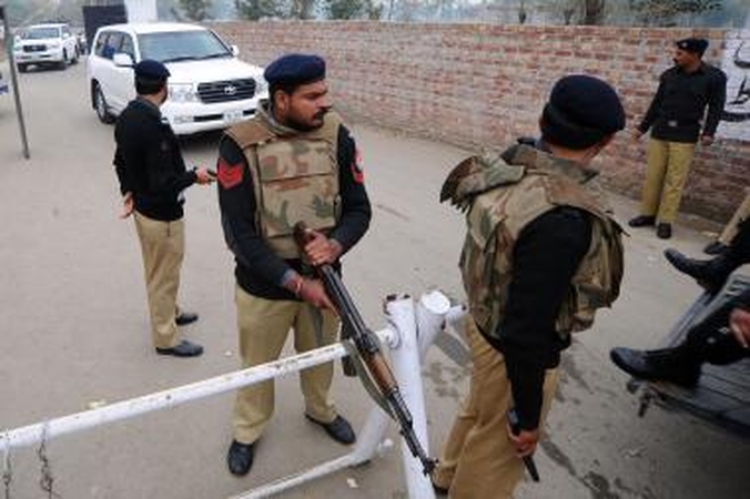 Pakistano teismas paleido žmogžudyste kaltinamą CŽV kontraktininką