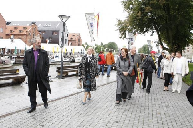 Lietuvos merienės Klaipėdoje atidarė "Miestų alėją" (papildyta nuotraukomis)