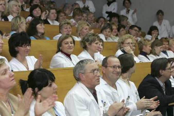 Darbą pradėjo naujasis 2-osios klinikinės ligoninės direktorius