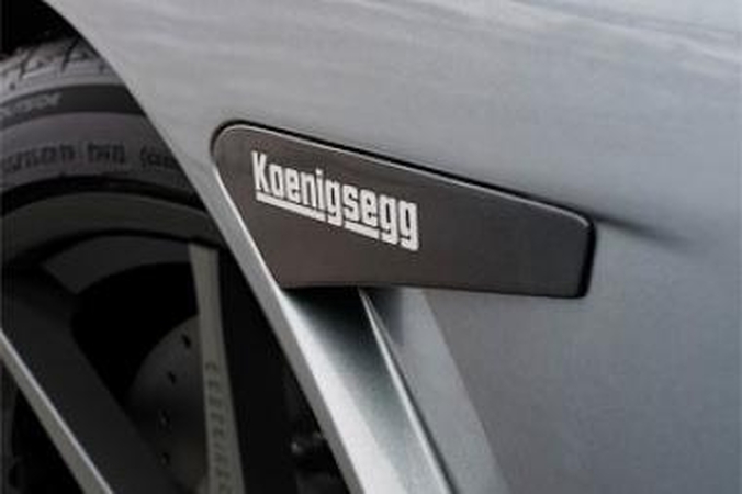 „Koenigsegg“ perka „Saab“