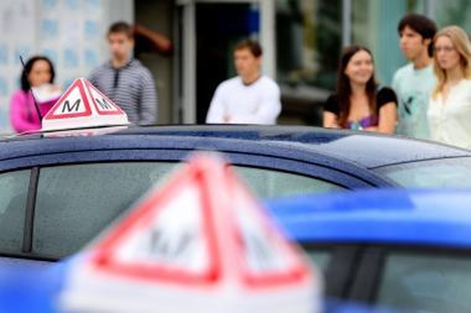 Klaipėdoje vairavimo mokyklos vadovas pasisavino 600 tūkst. litų 