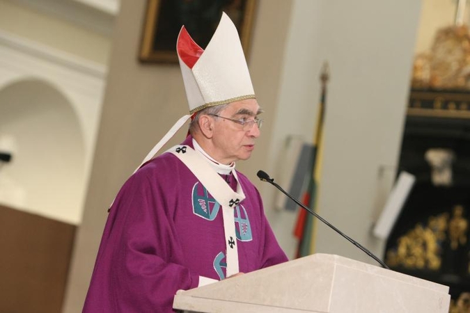 A.J.Bačkis: stenkimės blogį nugalėti gerumu