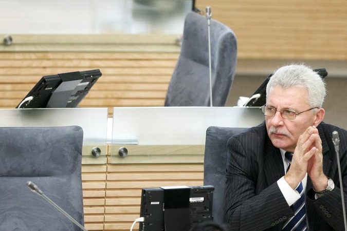 A.Salamakinas: būtina priimti įstatymą dėl parlamentarų privilegijų