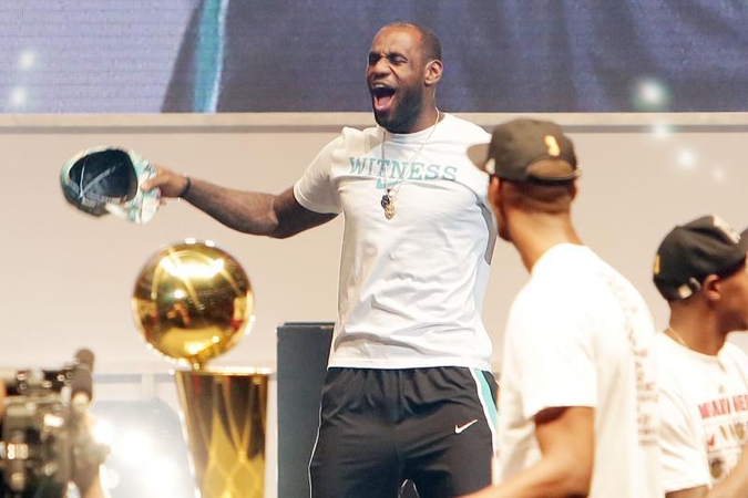 „Heat“ NBA čempionų titulą „aplaistė“ su bene puse milijono fanų