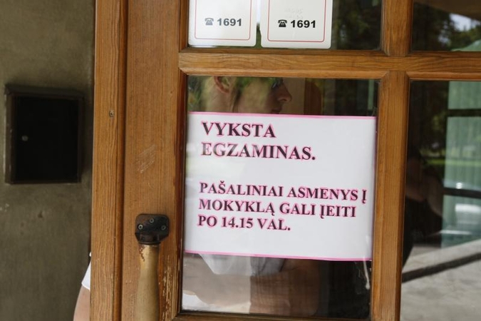 Klaipėdiečiai abiturientai į biologiją numojo ranka