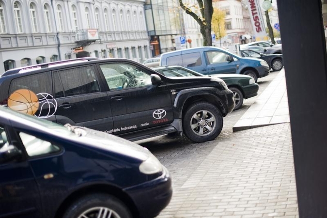 Dingęs Lietuvos krepšinio federacijos džipas surastas per valandą