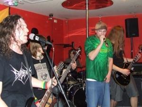 Kaip „Roxy“ klubas švęs Vasario 16-ąją
