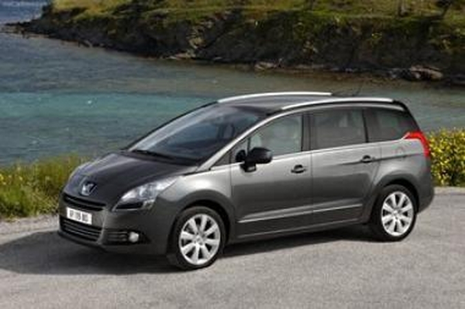 „Peugeot“ pristatė vienatūrį 5008