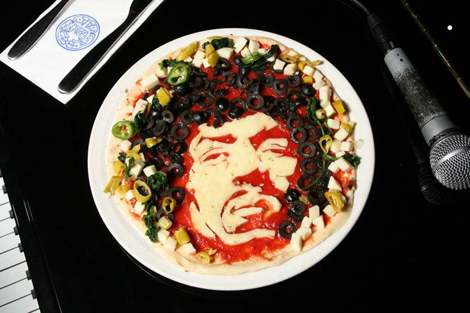 Rihanna ir Bobas Marley paversti picomis
