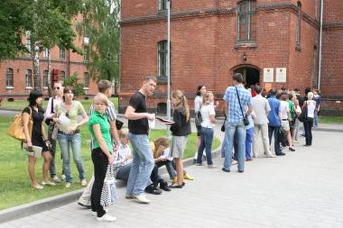 KU pirmakursių laukia dovanos 