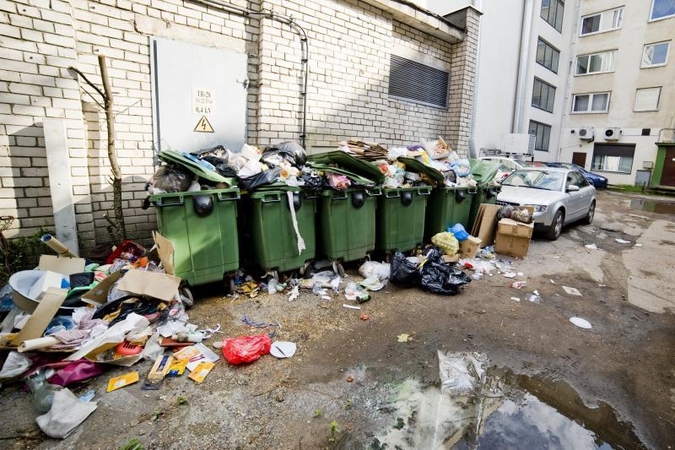 Laisvės alėjos gyventojams šiukšlės tapo nepakeliama našta