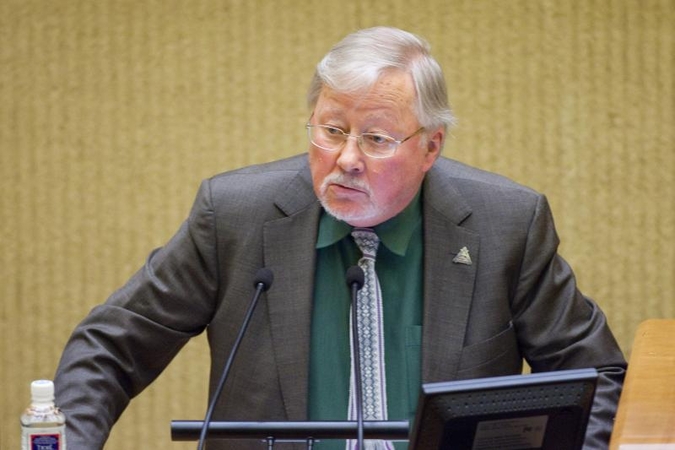 V.Landsbergis: EP rezoliucija - ištiesta ranka oficialiajai Ukrainai 