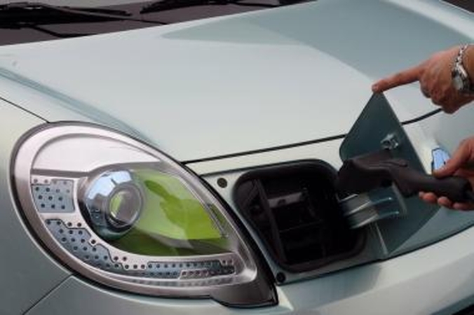„Renault Nissan“ elektromobiliai - į Singapūrą