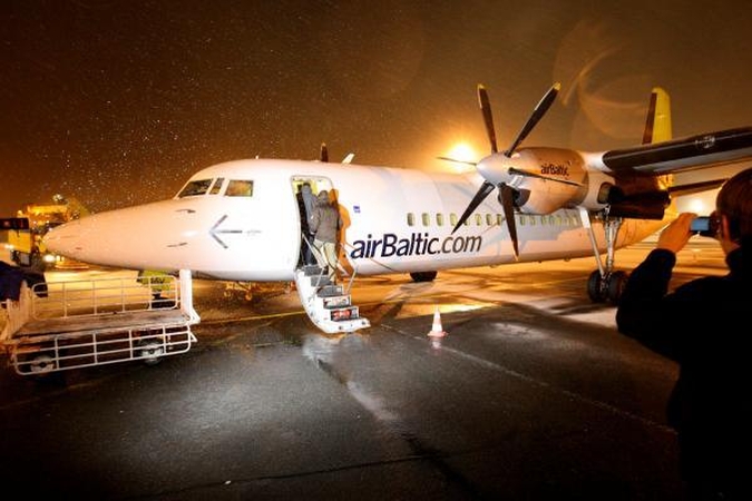 Rygos oro uostas grasina nutraukti "airBaltic" aptarnavimą 
