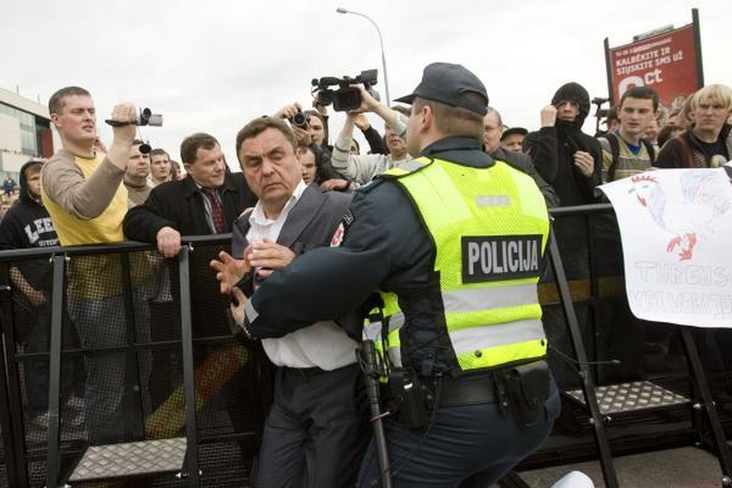P.Gražulis bus teisiamas tik dėl vieno pažeidimo per gėjų eitynes