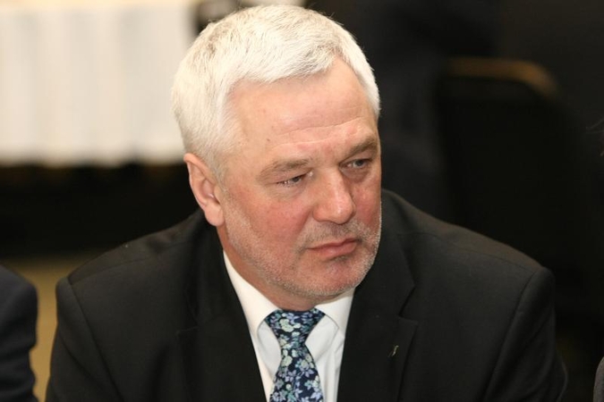 Sprendimas dėl V.Matuzo neliečiamybės gali būti ir gegužę