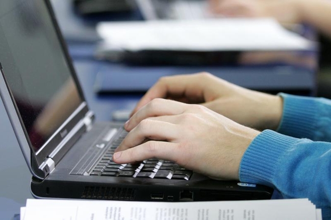 Daugiausia bakterijų – ant teisininkų darbo stalų