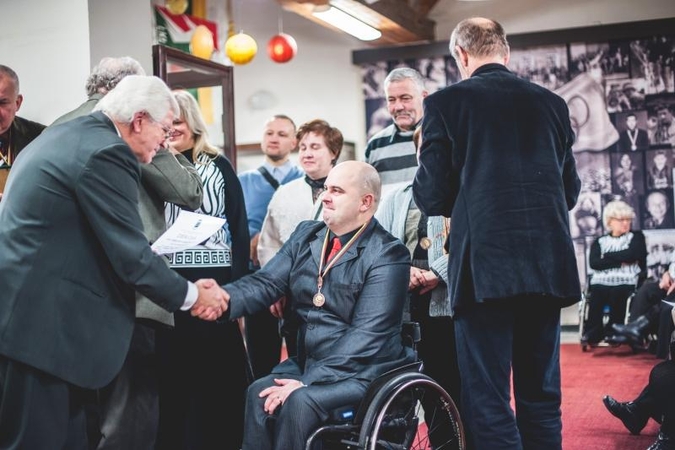 Neįgalūs sportininkai pagerbti už ryžtą siekti pergalių