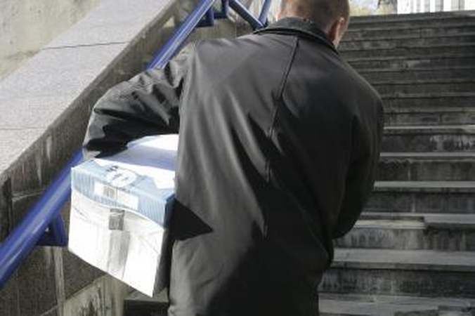 Sustabdyta korupcija įtariamo Alytaus miesto valdininko narystė Darbo partijoje