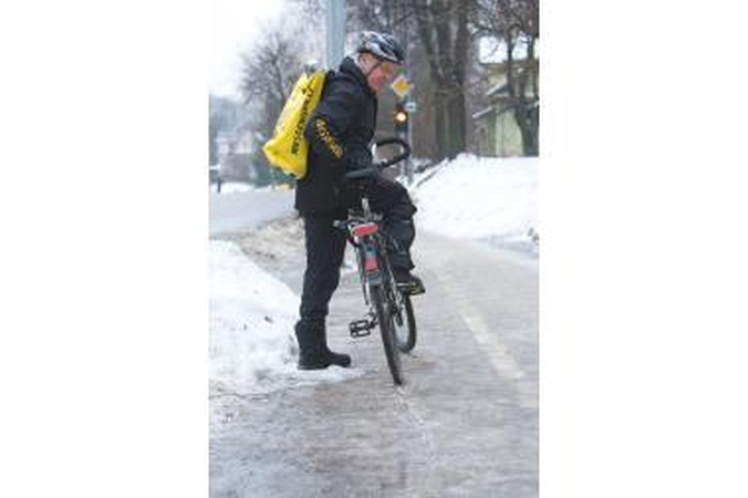 Sostinės gatvėse - dviračiai dygliuotomis padangomis