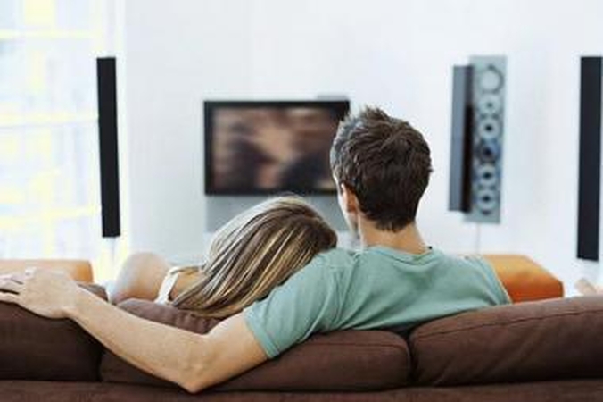 Šventinė TV programa: kaip bus raikomas Kalėdų pyragas?