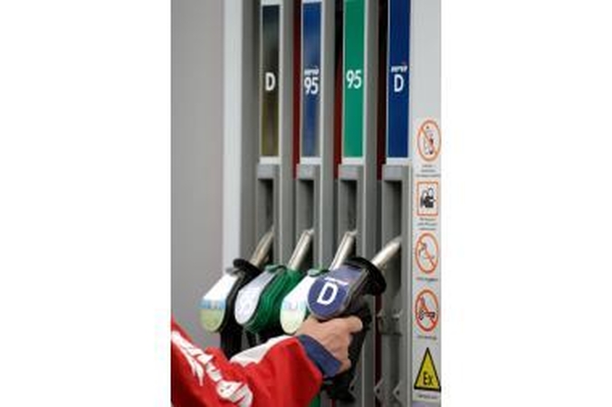 Didins konkurenciją degalų rinkoje
