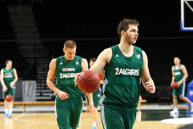 Kauniečiui aukštaūgiui - NBA finale kovojančio „Spurs“ klubo dėmesys 