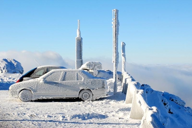 Atšalus orui automobilių neužveda triskart daugiau vairuotojų 