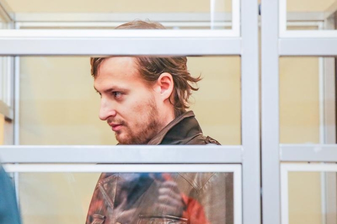 Dainininko T.Lukoševičiaus motina teisme gėdijo nukentėjusius žmones