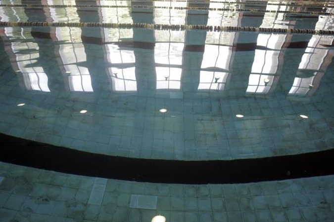 Ruošiamės vasarai: kaip įsirengti natūralų baseiną?