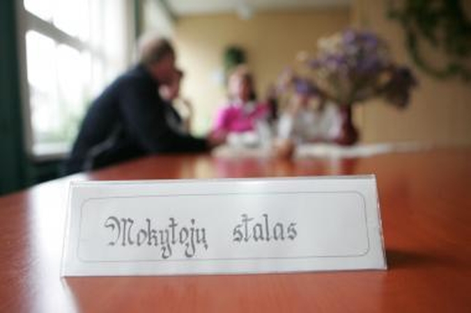 Marijampolės mokyklų ir darželių vadovams – 10-30 proc. priedai