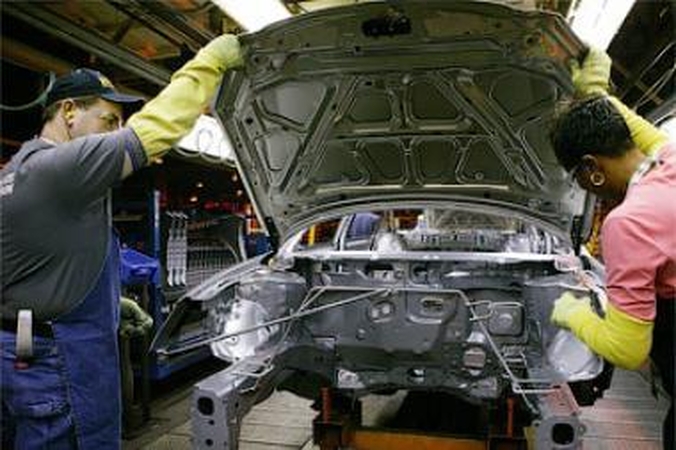 „Nissan“ atsisveikins su 2 tūkst. ispanų