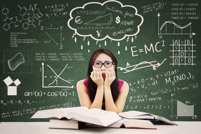 Abiturientai laiko valstybinį matematikos egzaminą
