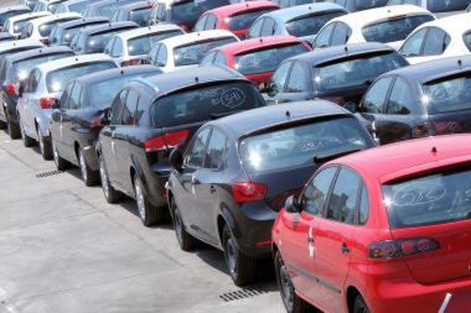 Naujų automobilių paklausa Rusijoje išaugo 72 proc.