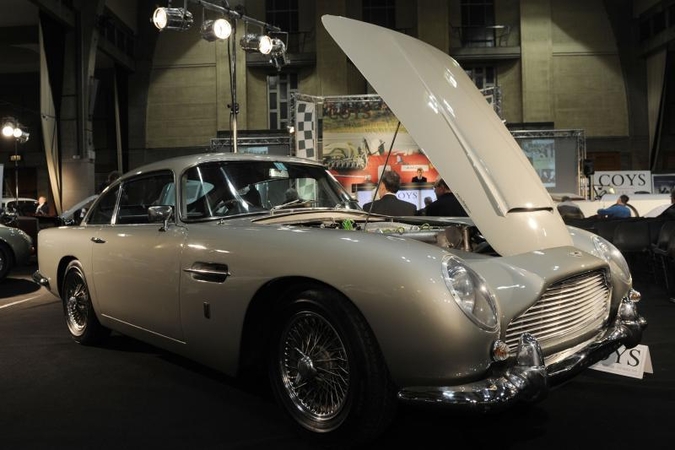 „The Beatles“ nario „Aston Martin DB5“ parduotas už neįtikėtiną sumą