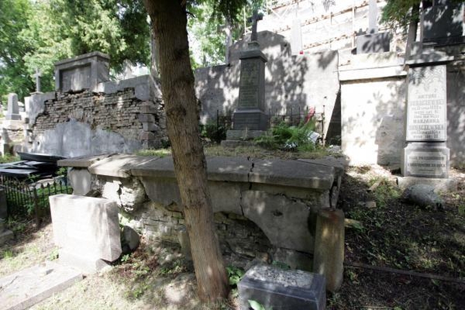 Rasų kapines ir Palangos vilą ketinama skelbti kultūros paminklais