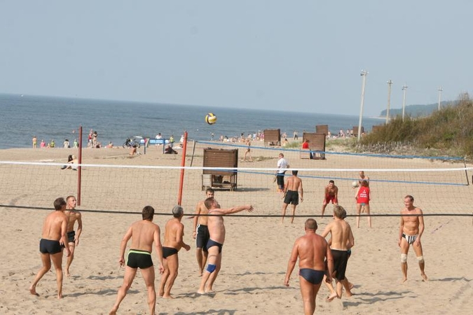 Burlaivių įgulų sporto varžybose pasipylė traumos