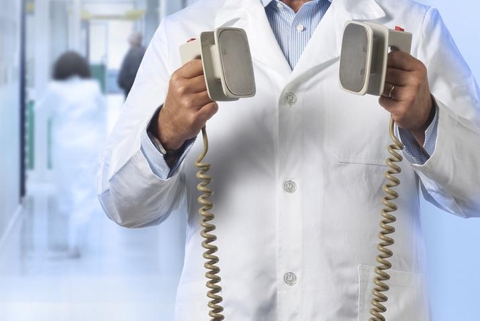Gyvybiškai svarbius defibriliatorius miestiečiai matys kaip savo ausis